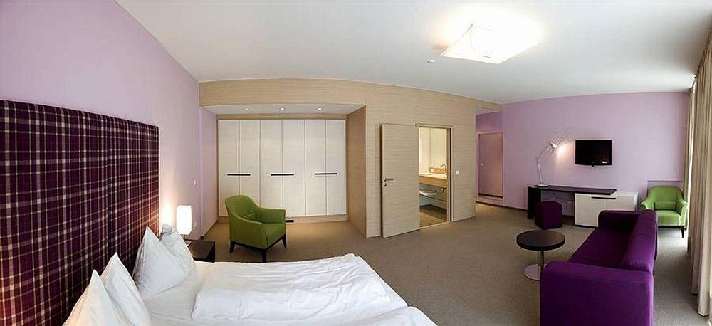 Aktivhotel Weisser Hirsch Мариацел Екстериор снимка
